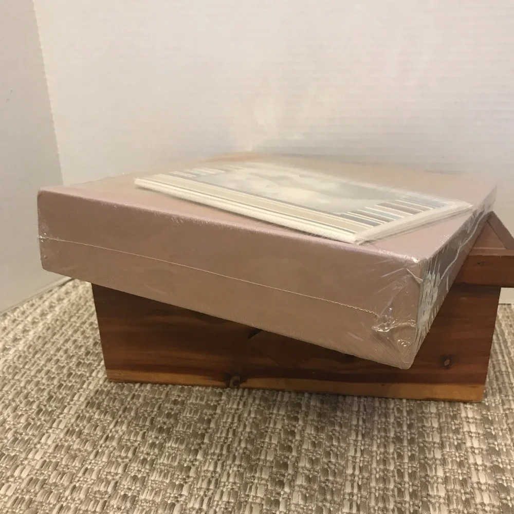 Photo Album Holds 200 4x6 Photos Design‎ Cover With Bonus Brag Album